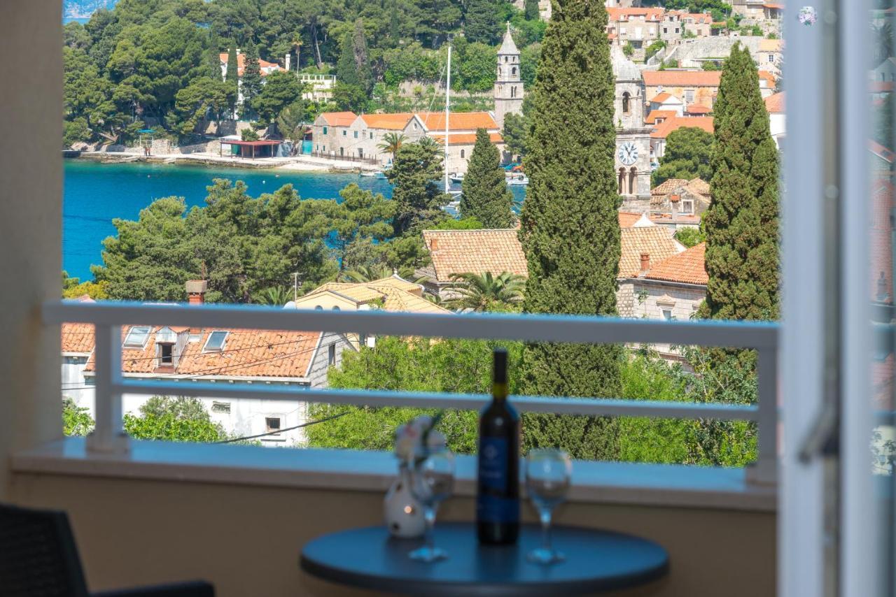 Apartments Rilovic, City And Sea View Apartments Кавтат Екстериор снимка