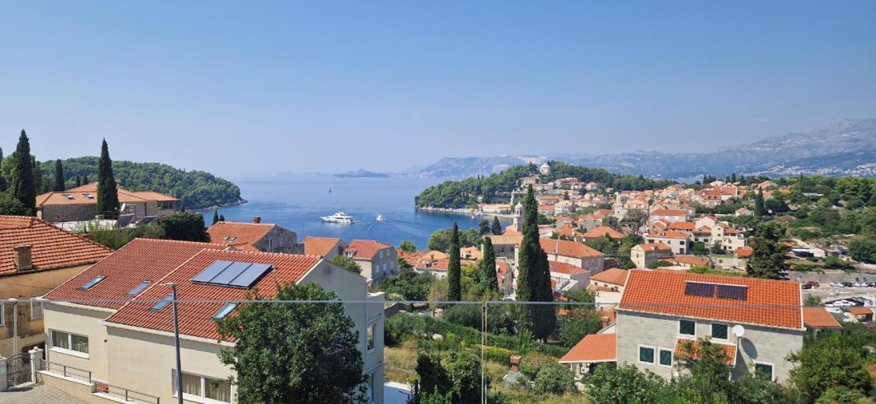 Apartments Rilovic, City And Sea View Apartments Кавтат Екстериор снимка