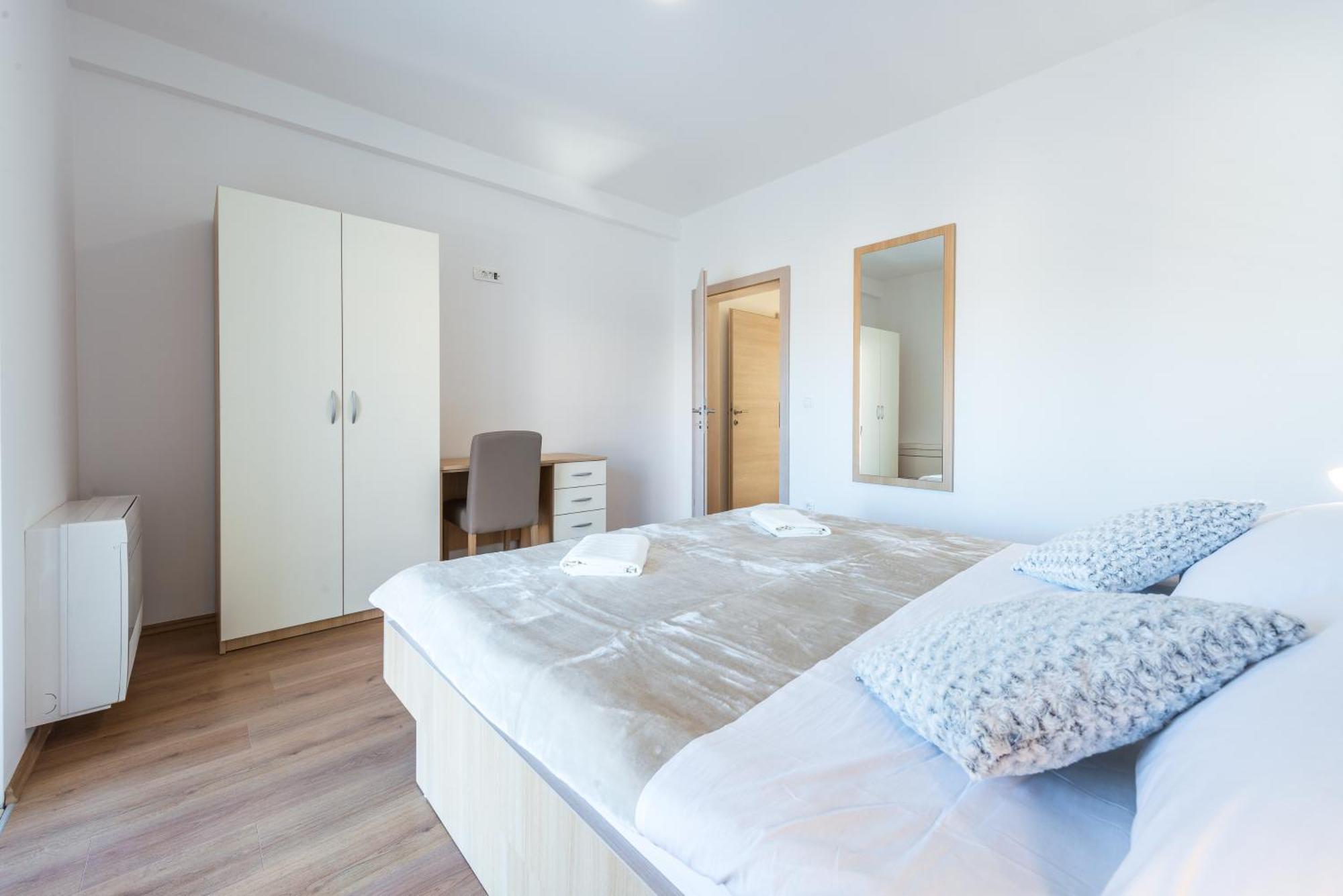 Apartments Rilovic, City And Sea View Apartments Кавтат Стая снимка