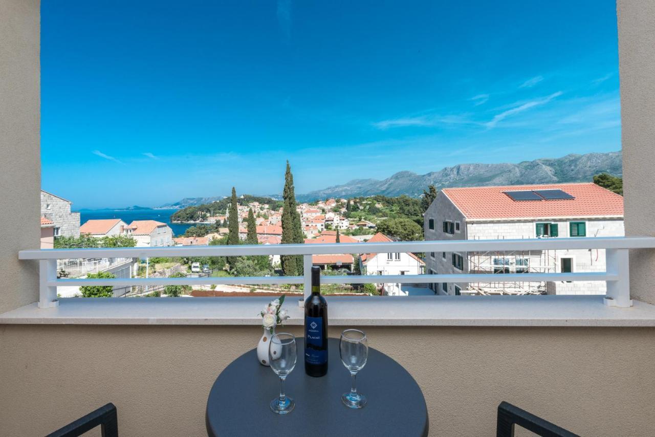 Apartments Rilovic, City And Sea View Apartments Кавтат Екстериор снимка