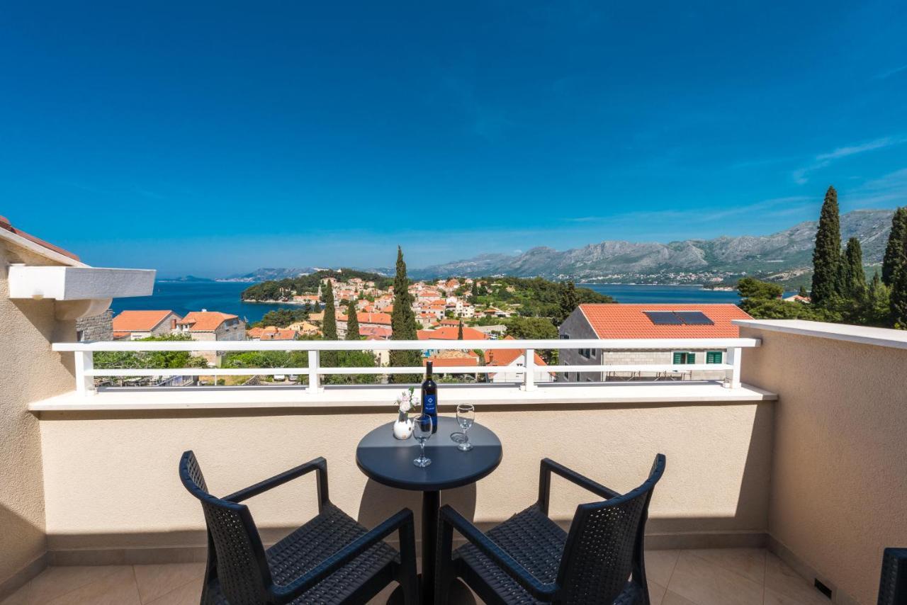 Apartments Rilovic, City And Sea View Apartments Кавтат Екстериор снимка