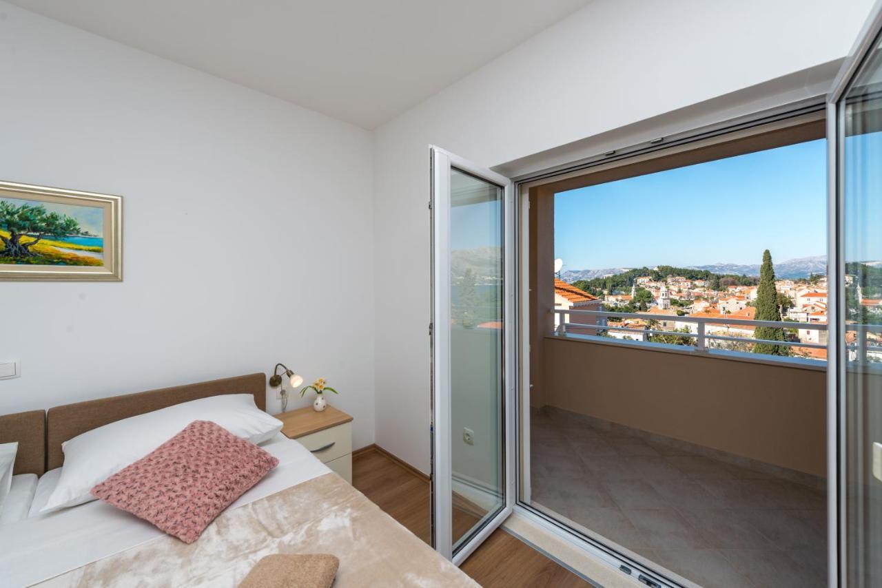 Apartments Rilovic, City And Sea View Apartments Кавтат Екстериор снимка